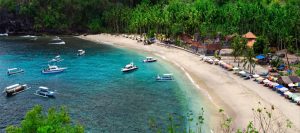 Read more about the article 7 Activities You Must Do At Crystal Bay Nusa Penida Island